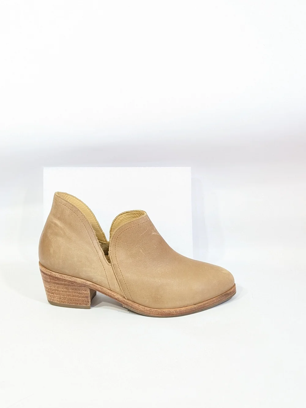 Nisolo Mia Everyday Ankle Boots sz 8 Women Leather Bootie pull on Block heel